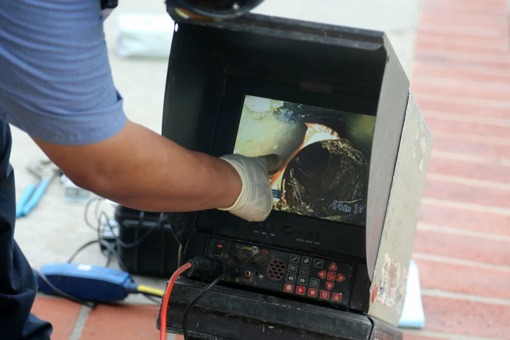 Professional sewer line and drain cleaning service in Woodstock, Georgia