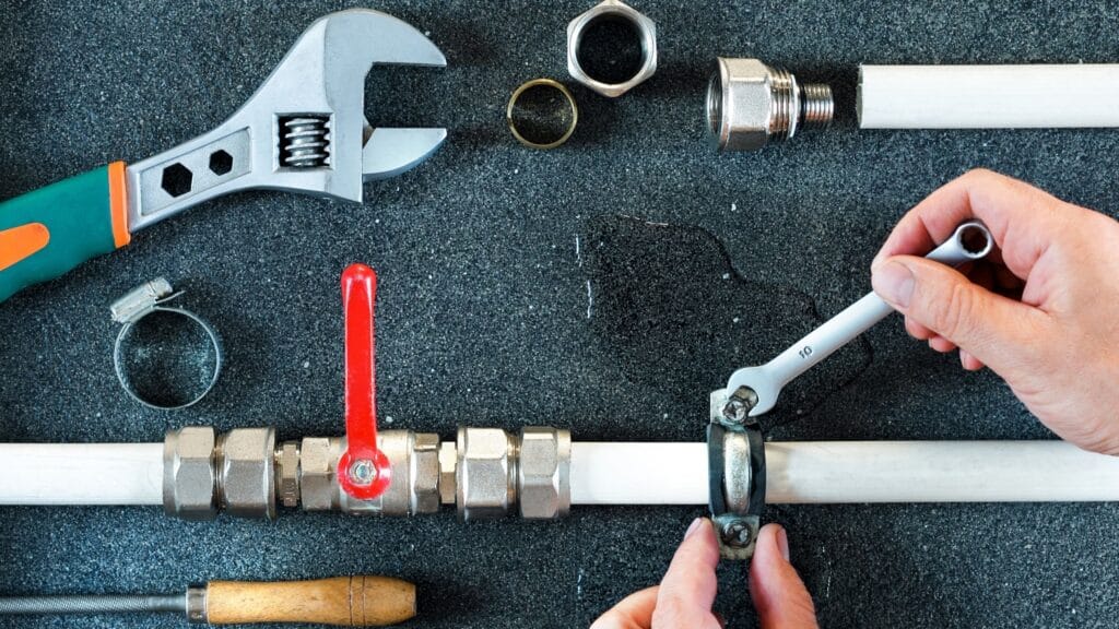 Plumbing tools and pipe fittings for Woodstock, Georgia plumbing repairs